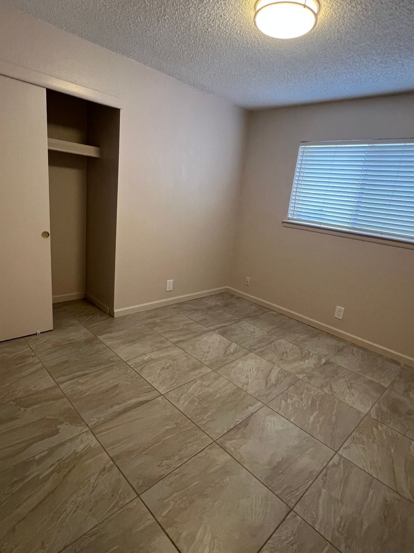 1232 Hupmobile Dr. NE - Albuquerque - New Mexico - 3 bed, 2 bath rental property