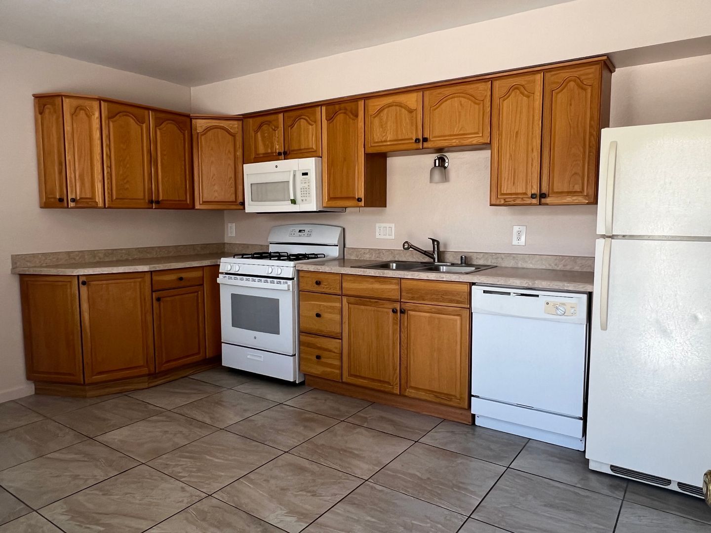 1232 Hupmobile Dr. NE - Albuquerque - New Mexico - 3 bed, 2 bath rental property