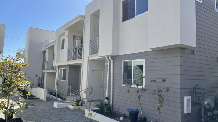 1256 East Santa Clara St   - Ventura - California - 2 bed, 2.5 bath rental property