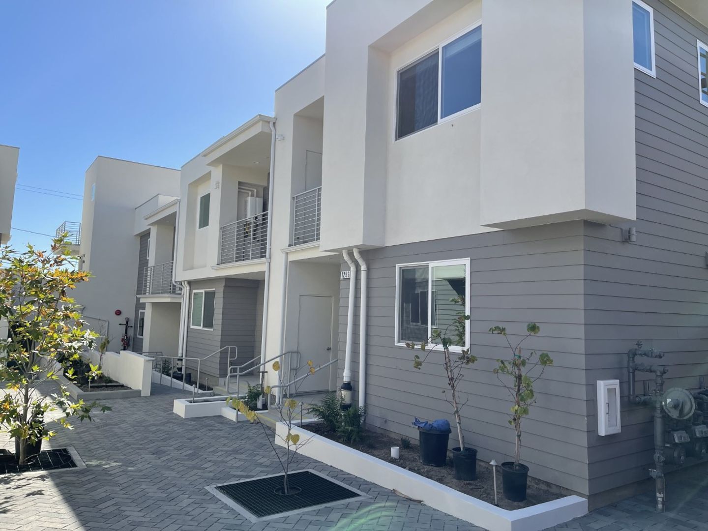 1256 East Santa Clara St   - Ventura - California - 2 bed, 2.5 bath rental property