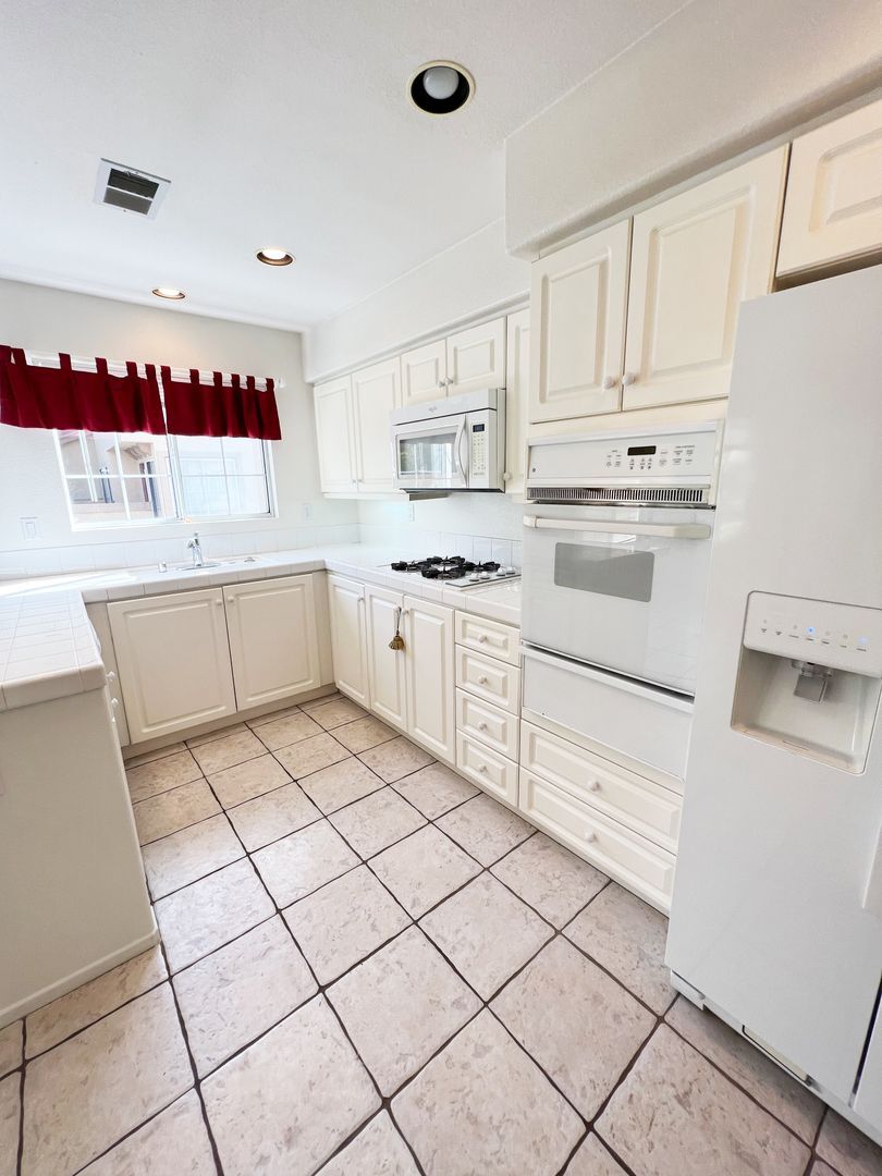 12625 El Camino Real #D - San Diego - California - 3 bed, 3 bath rental property