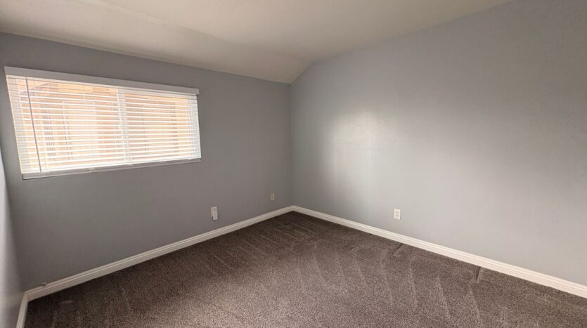 131 Alpine Ct - Ontario - California - 3 bed, 3 bath rental property