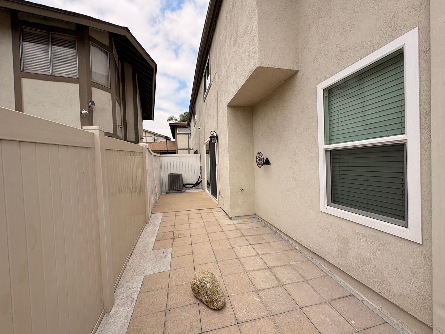 131 Alpine Ct - Ontario - California - 3 bed, 3 bath rental property