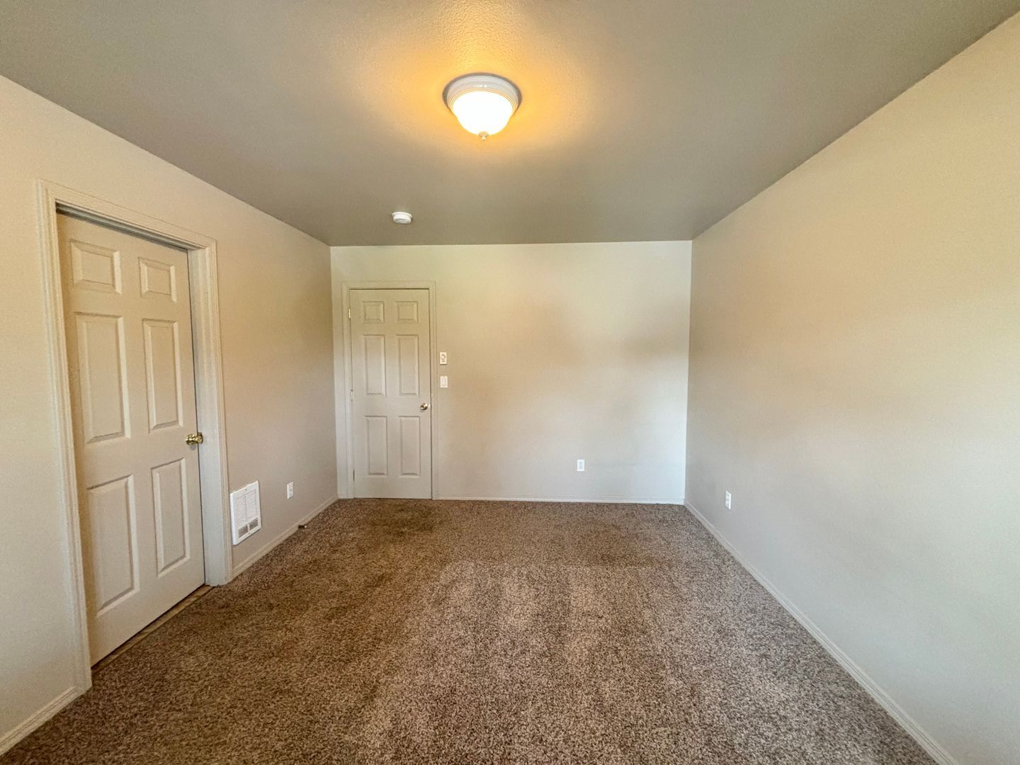 14 SE McKinley Ave - 1 - Bend - Oregon - 3 bed, 2.5 bath rental property