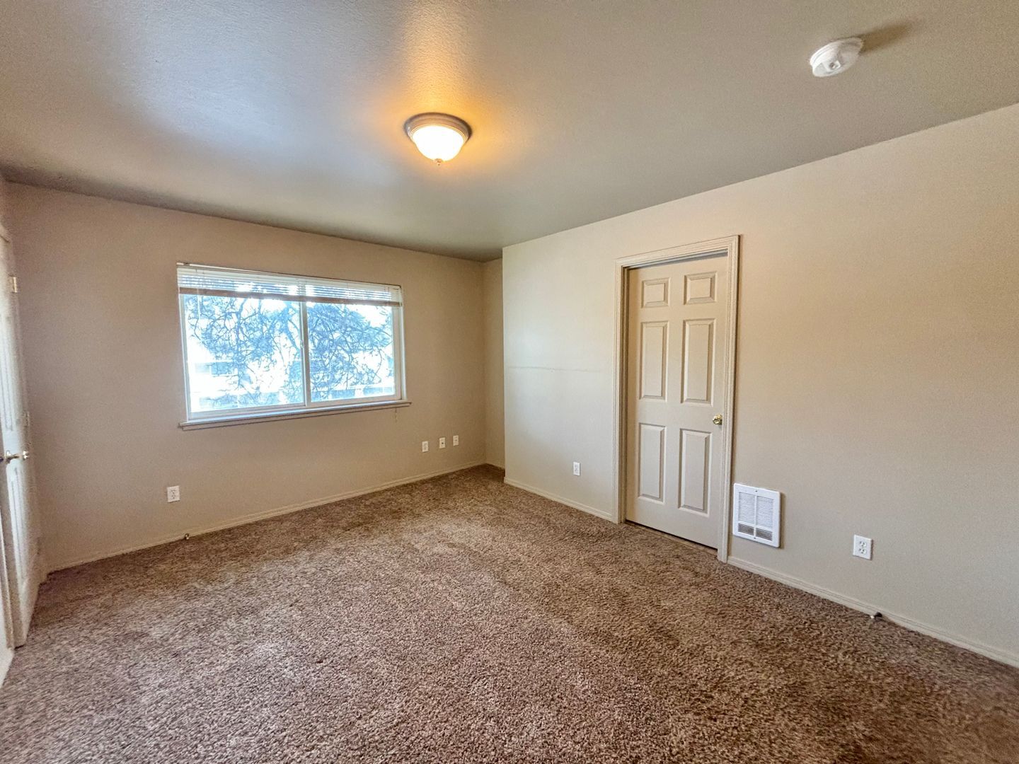 14 SE McKinley Ave - 1 - Bend - Oregon - 3 bed, 2.5 bath rental property