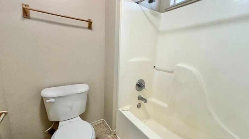 14 SE McKinley Ave - 1 - Bend - Oregon - 3 bed, 2.5 bath rental property