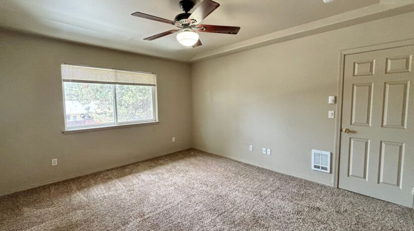 14 SE McKinley Ave - 1 - Bend - Oregon - 3 bed, 2.5 bath rental property