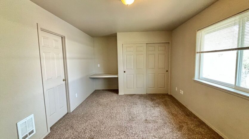 14 SE McKinley Ave - 1 - Bend - Oregon - 3 bed, 2.5 bath rental property