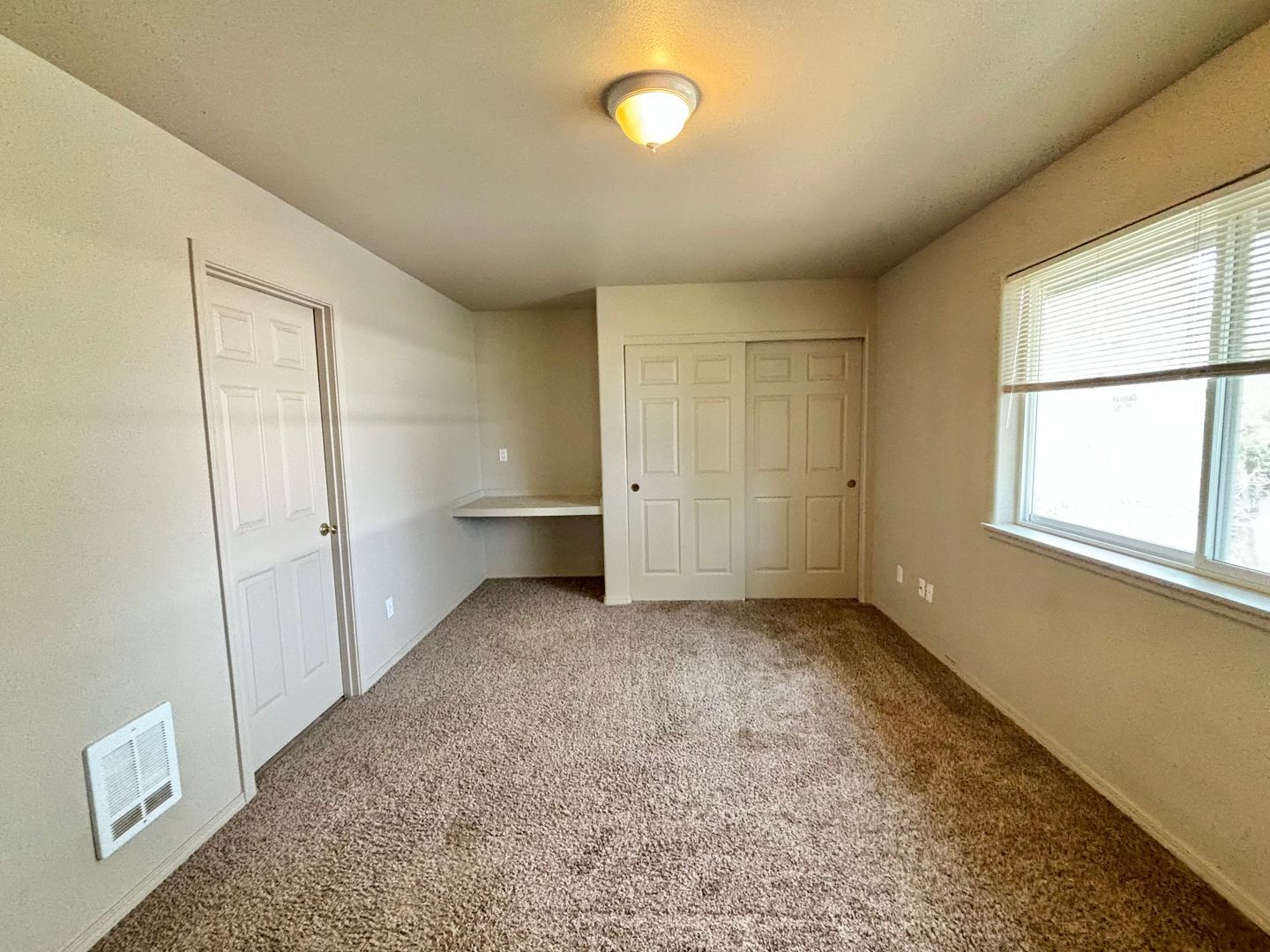 14 SE McKinley Ave - 1 - Bend - Oregon - 3 bed, 2.5 bath rental property