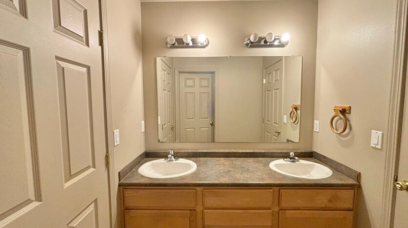 14 SE McKinley Ave - 1 - Bend - Oregon - 3 bed, 2.5 bath rental property