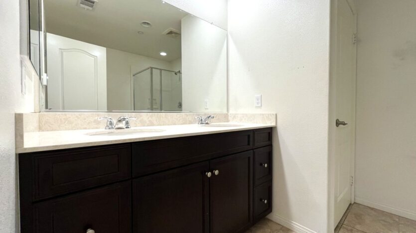 14601 Serenade Dr - Corona - California - 4 bed, 2.5 bath rental property