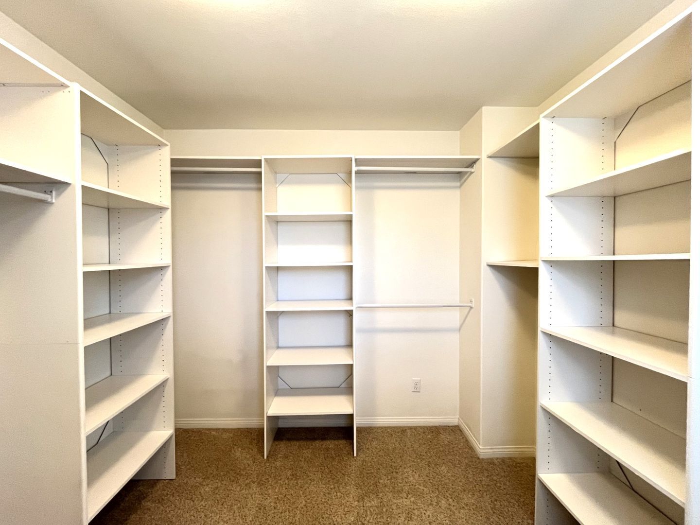 14601 Serenade Dr - Corona - California - 4 bed, 2.5 bath rental property