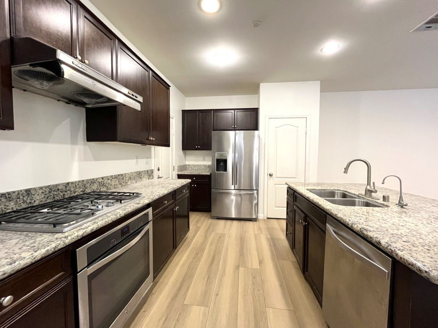 14601 Serenade Dr - Corona - California - 4 bed, 2.5 bath rental property