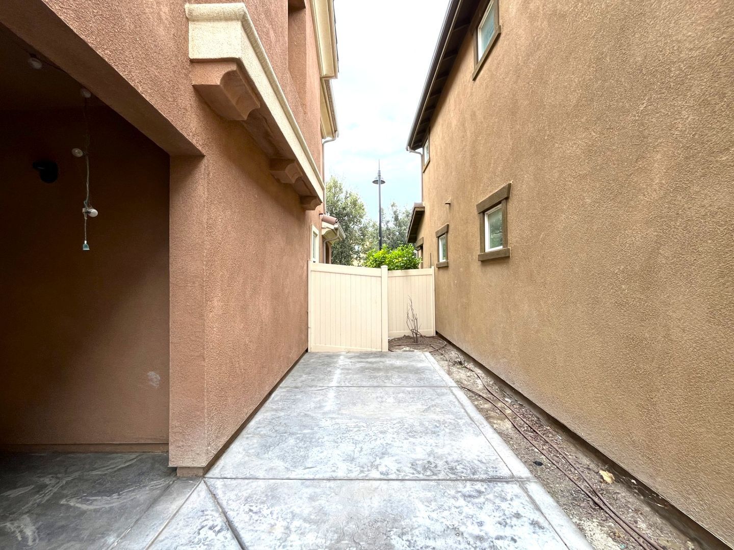 14601 Serenade Dr - Corona - California - 4 bed, 2.5 bath rental property