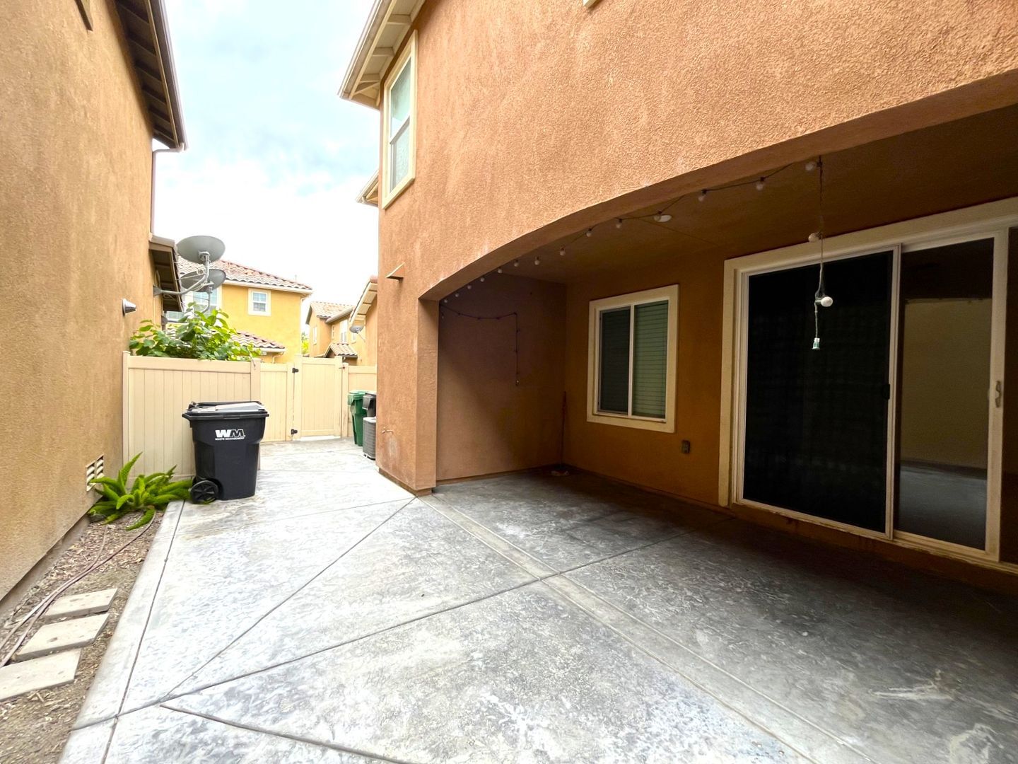 14601 Serenade Dr - Corona - California - 4 bed, 2.5 bath rental property