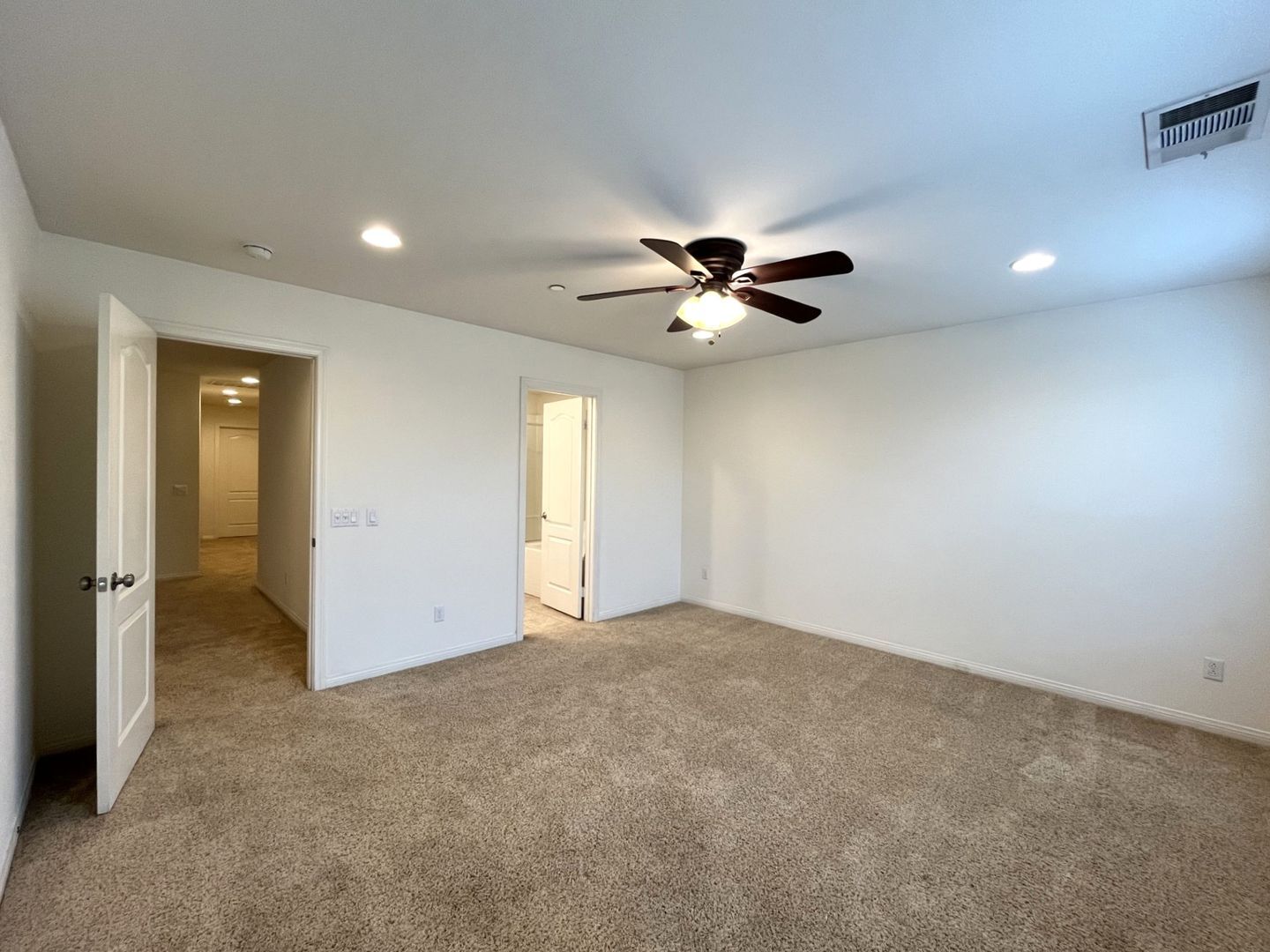 14601 Serenade Dr - Corona - California - 4 bed, 2.5 bath rental property