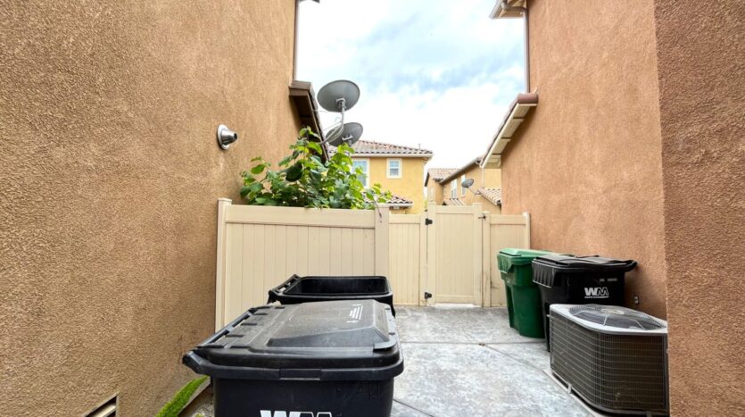 14601 Serenade Dr - Corona - California - 4 bed, 2.5 bath rental property