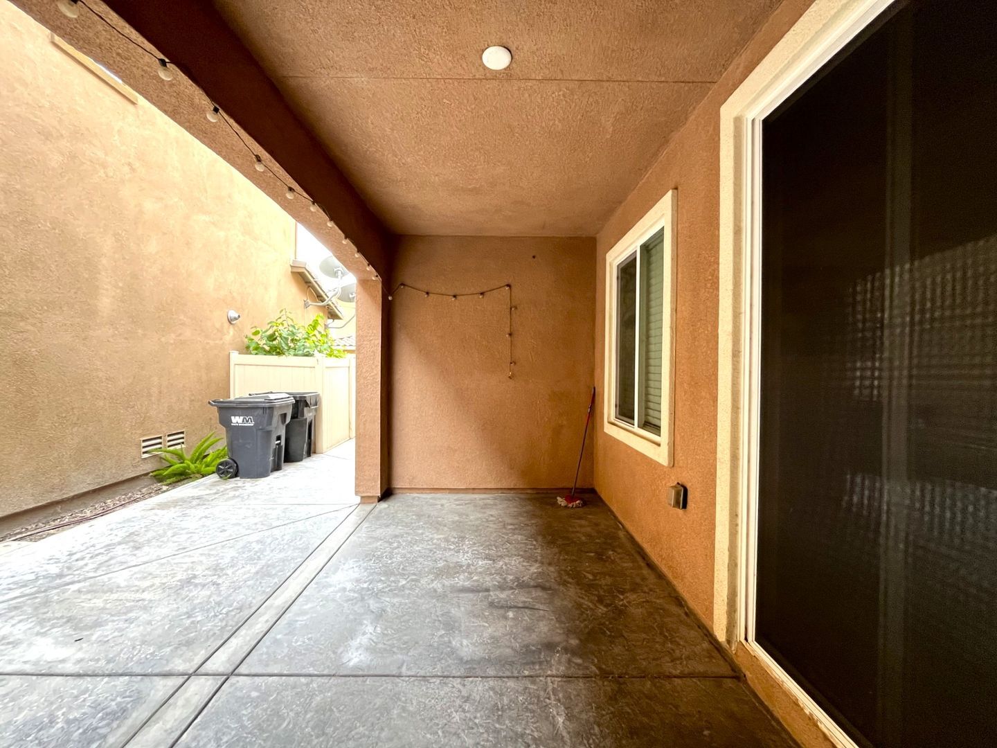 14601 Serenade Dr - Corona - California - 4 bed, 2.5 bath rental property