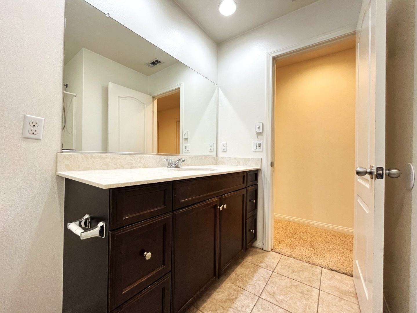 14601 Serenade Dr - Corona - California - 4 bed, 2.5 bath rental property