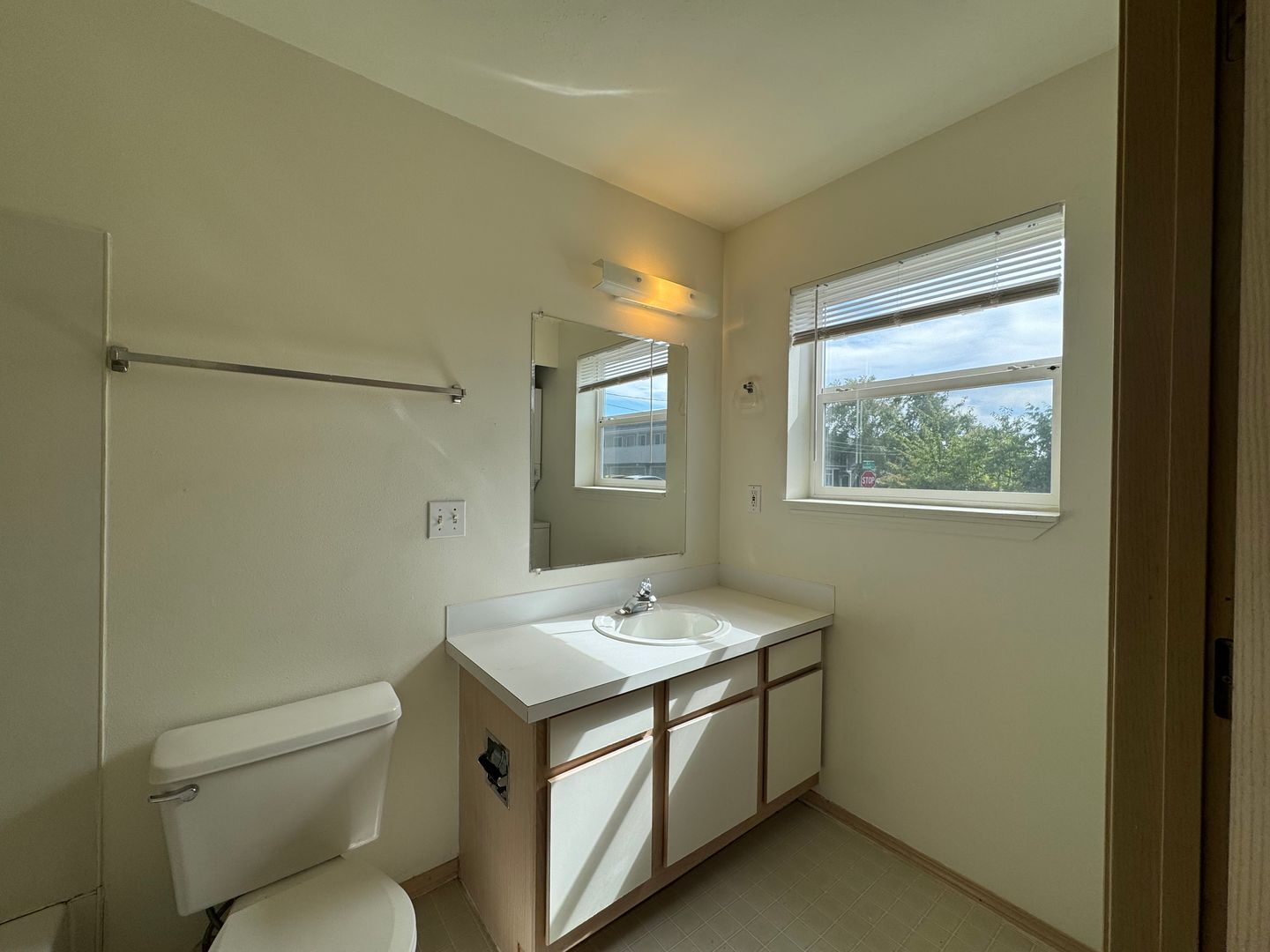 1501 H St. - # 101 - Bellingham - Washington - 2 bed, 1.5 bath rental property