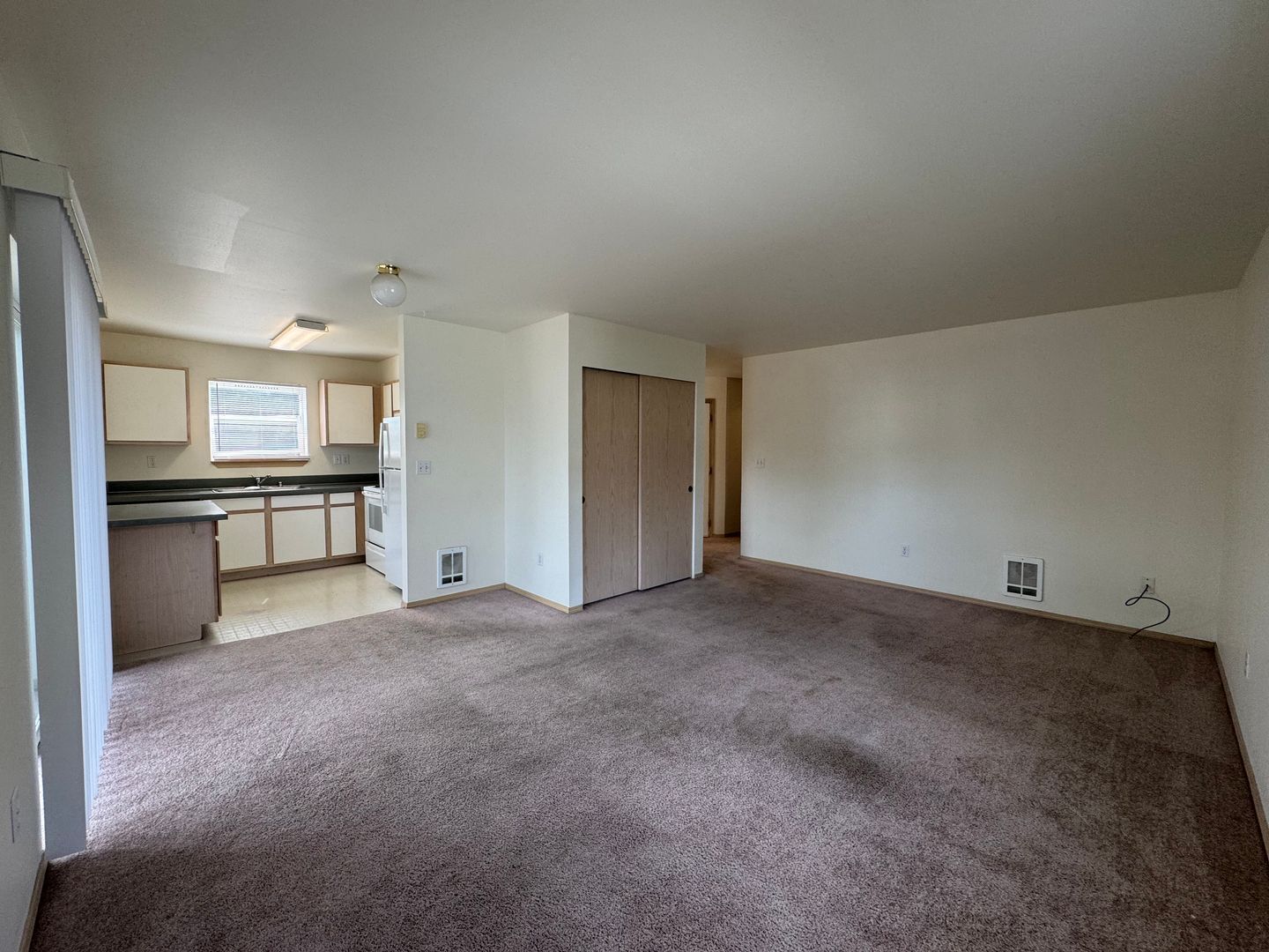 1501 H St. - # 101 - Bellingham - Washington - 2 bed, 1.5 bath rental property