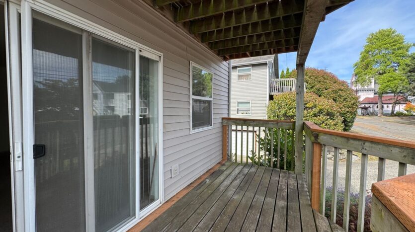 1501 H St. - # 101 - Bellingham - Washington - 2 bed, 1.5 bath rental property