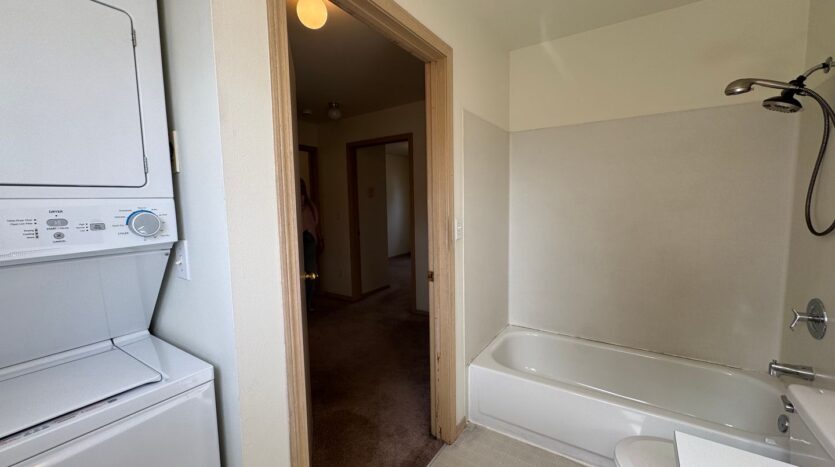 1501 H St. - # 101 - Bellingham - Washington - 2 bed, 1.5 bath rental property