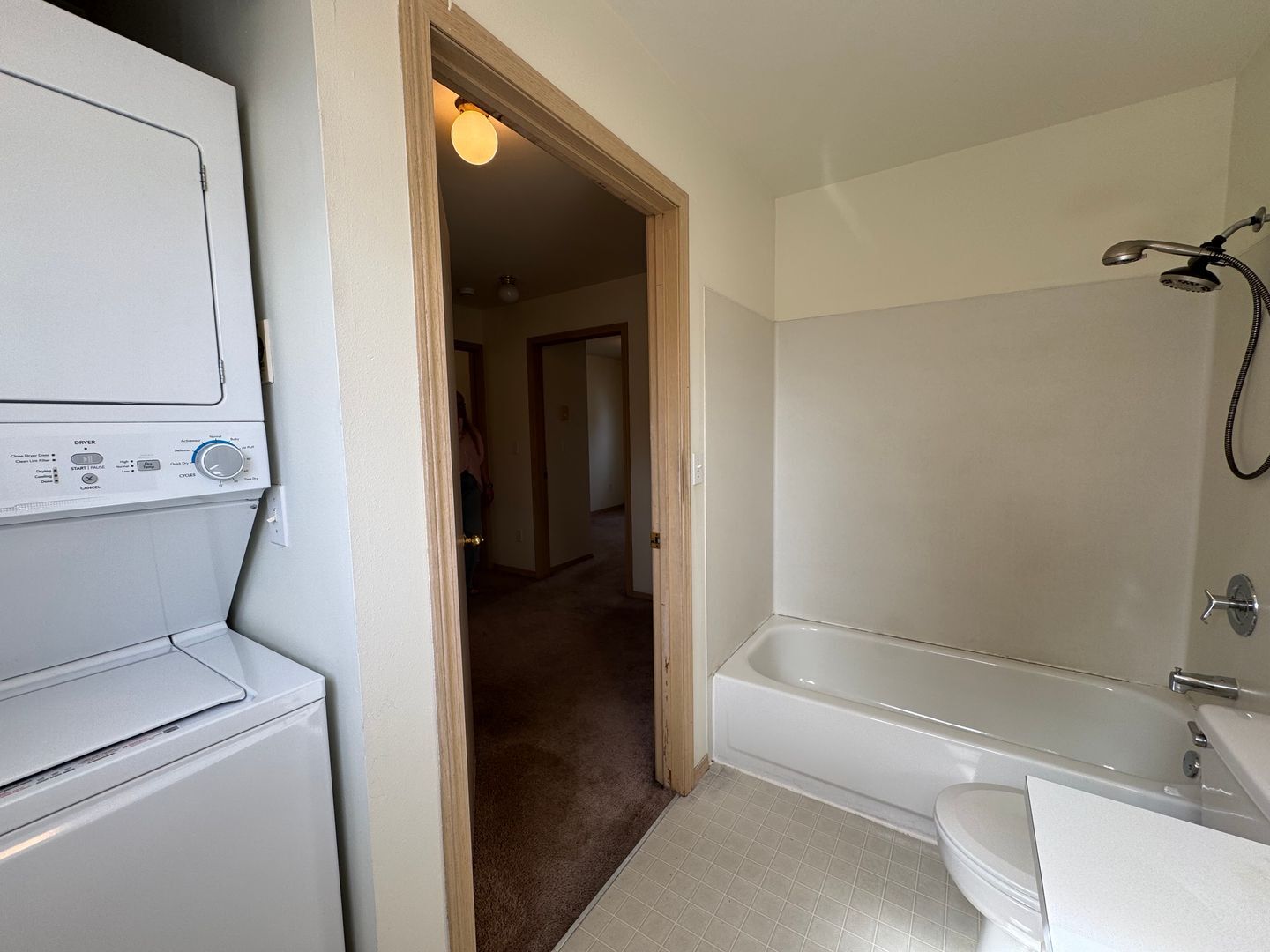 1501 H St. - # 101 - Bellingham - Washington - 2 bed, 1.5 bath rental property