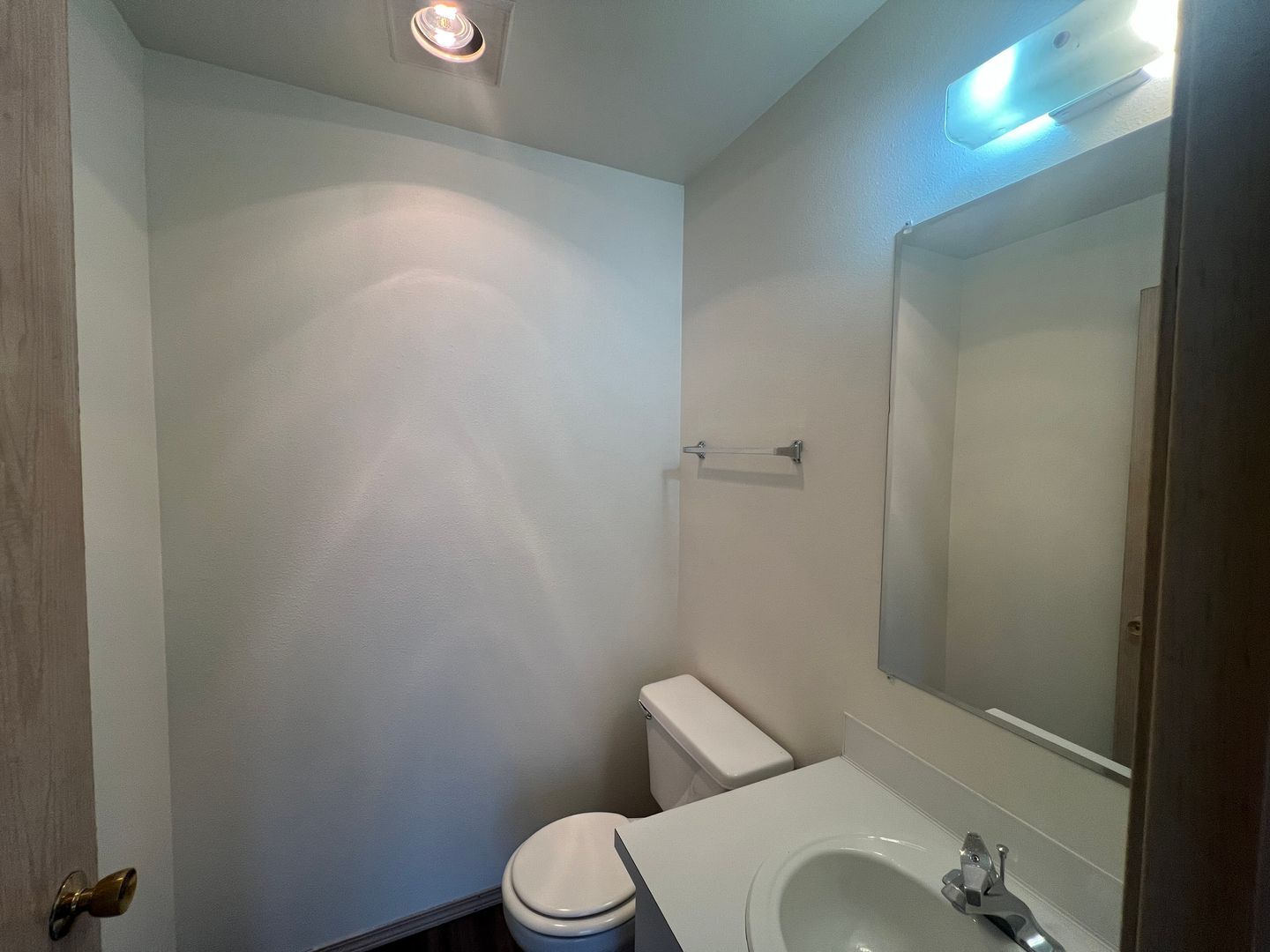1501 H St. - # 201 - Bellingham - Washington - 2 bed, 1.5 bath rental property