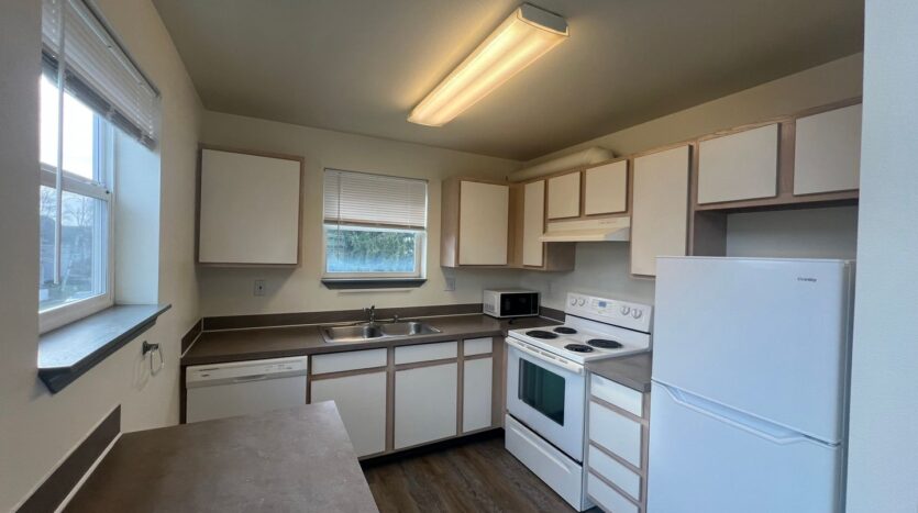 1501 H St. - # 201 - Bellingham - Washington - 2 bed, 1.5 bath rental property