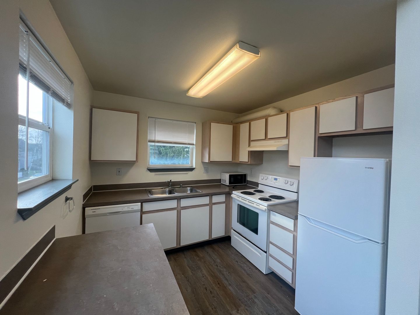 1501 H St. - # 201 - Bellingham - Washington - 2 bed, 1.5 bath rental property