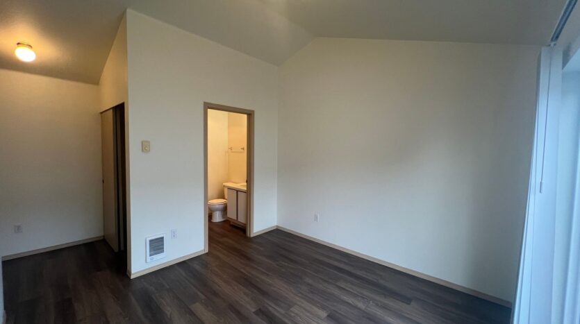 1501 H St. - # 201 - Bellingham - Washington - 2 bed, 1.5 bath rental property