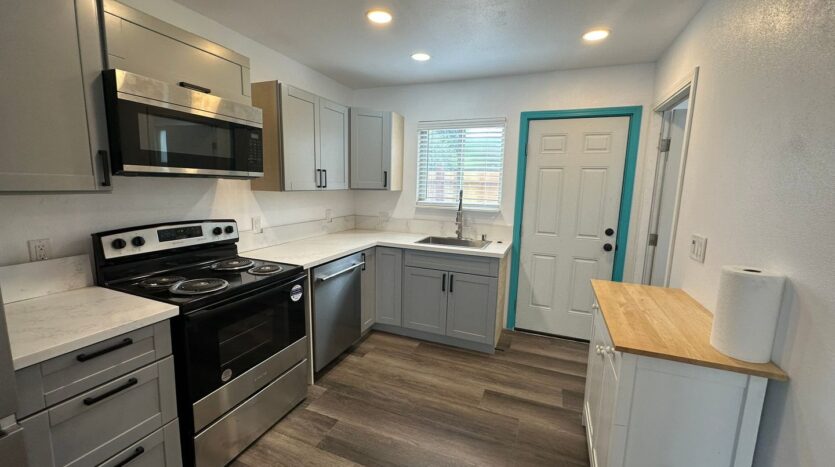 1544 Maryland Ave  - West Sacramento - California - 1 bath rental property