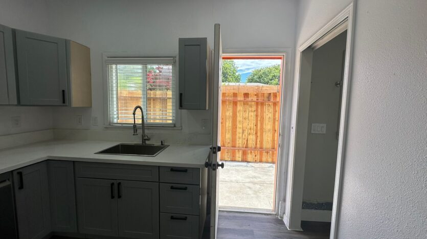 1544 Maryland Ave  - West Sacramento - California - 1 bath rental property