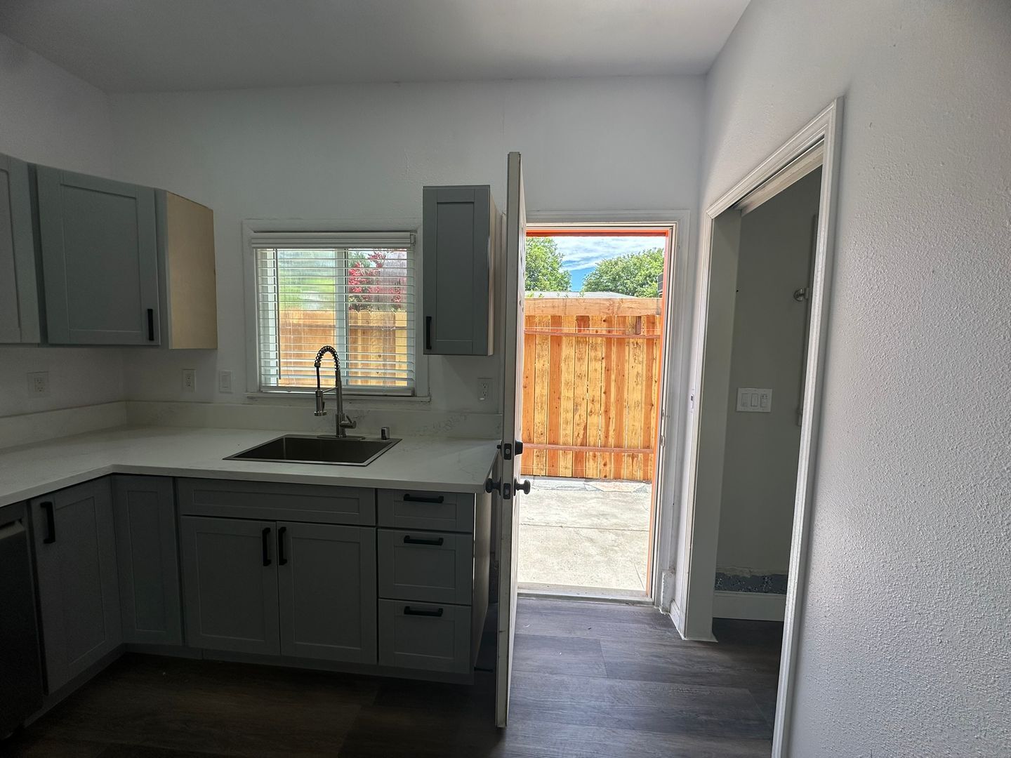 1544 Maryland Ave  - West Sacramento - California - 1 bath rental property