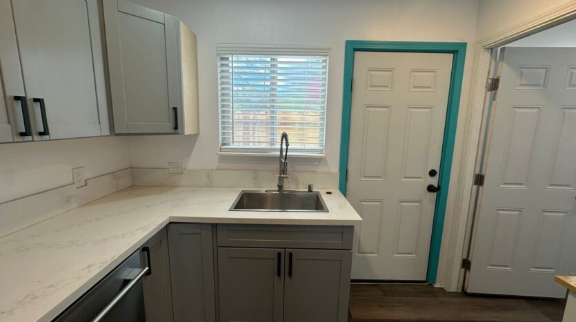 1544 Maryland Ave  - West Sacramento - California - 1 bath rental property