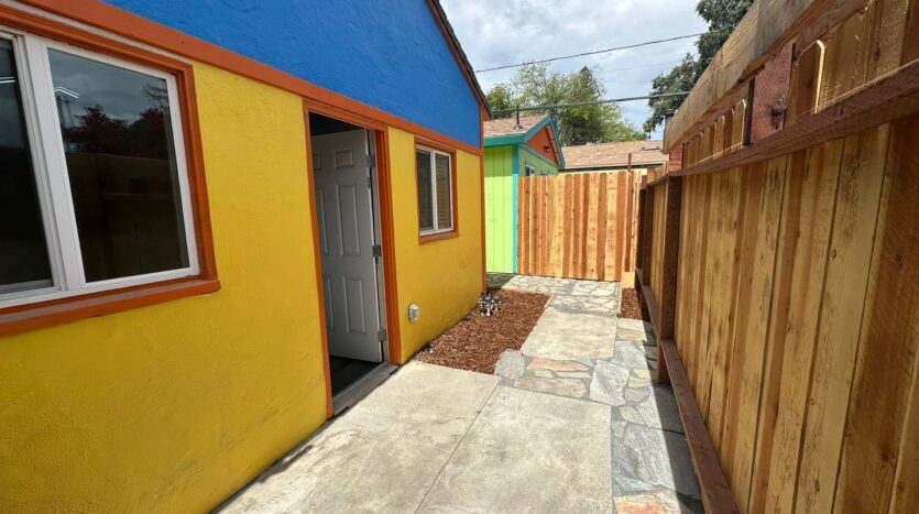 1544 Maryland Ave  - West Sacramento - California - 1 bath rental property