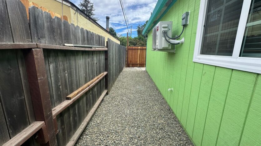 1544 Maryland Ave  - West Sacramento - California - 1 bath rental property