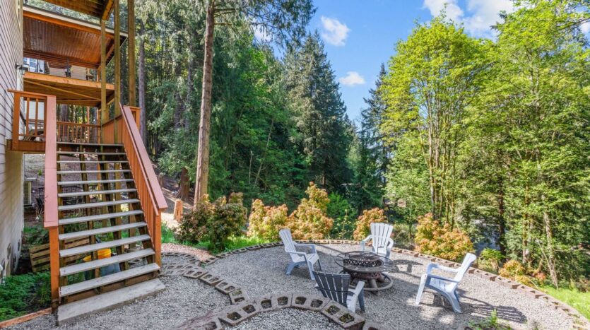 16 Sunflower Cir - Bellingham - Washington - 3 bed, 3 bath rental property