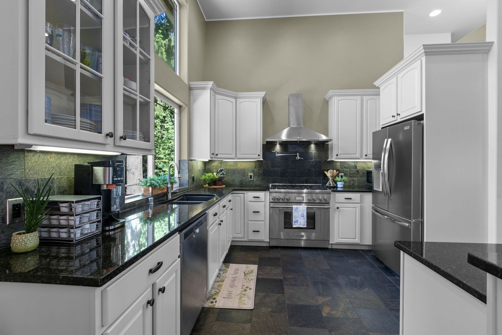 16 Sunflower Cir - Bellingham - Washington - 3 bed, 3 bath rental property