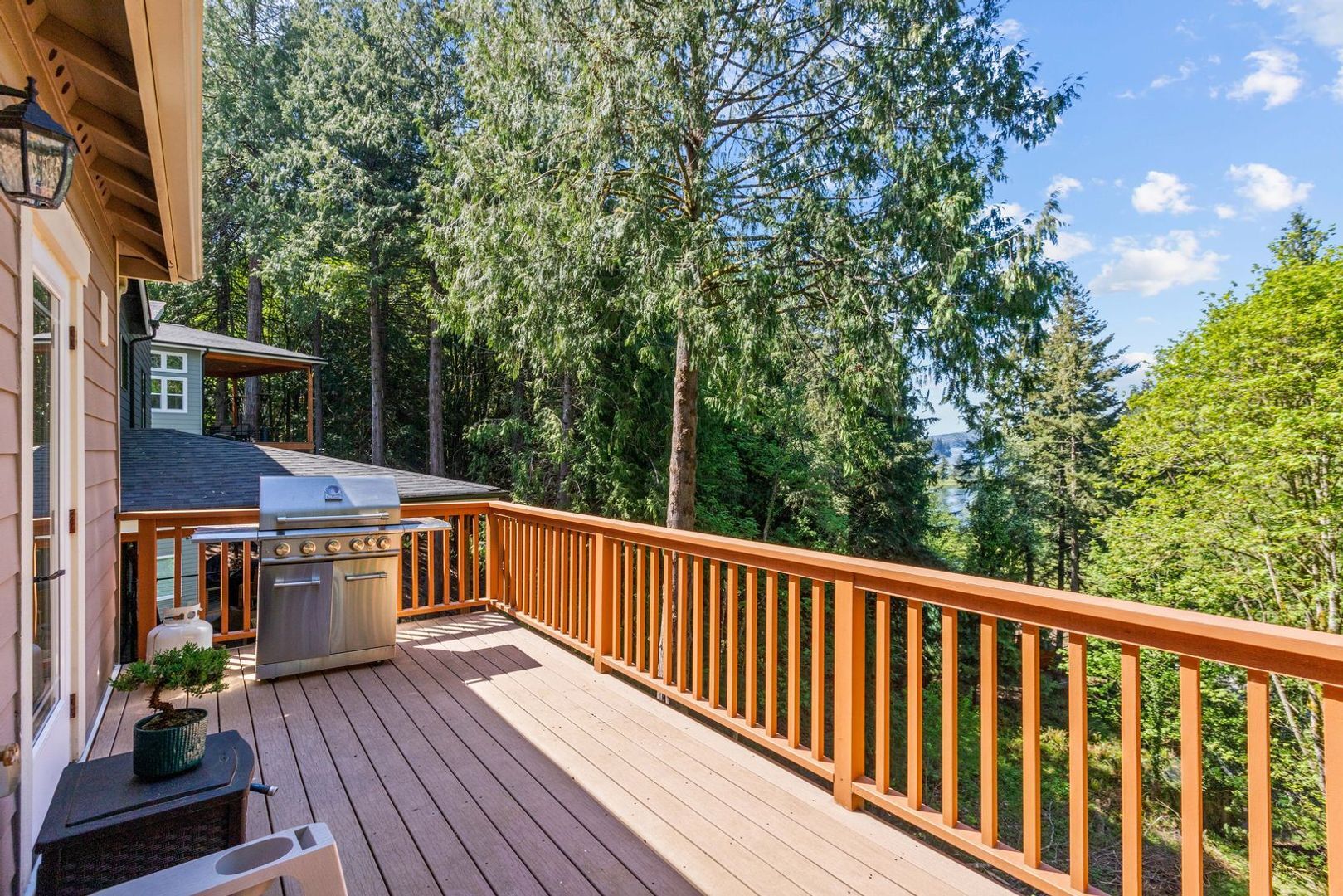 16 Sunflower Cir - Bellingham - Washington - 3 bed, 3 bath rental property