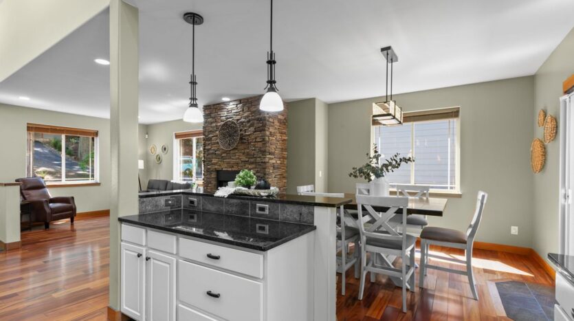 16 Sunflower Cir - Bellingham - Washington - 3 bed, 3 bath rental property