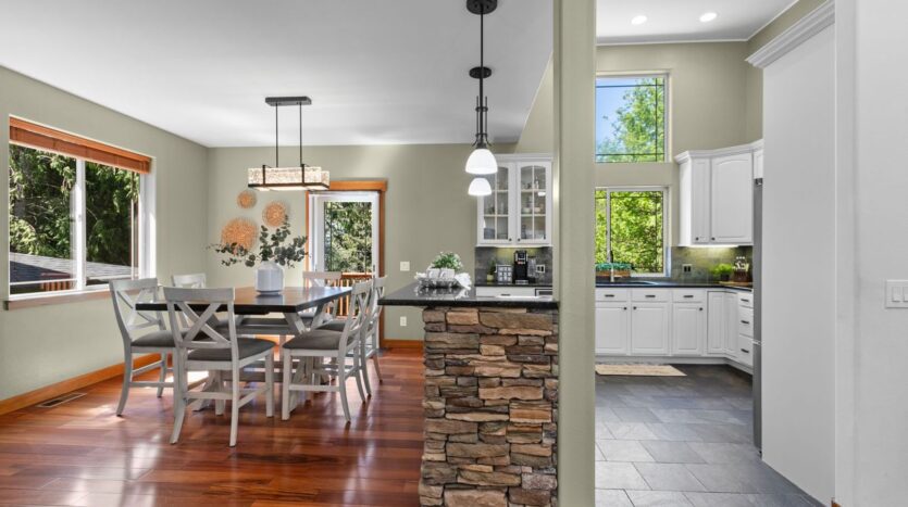 16 Sunflower Cir - Bellingham - Washington - 3 bed, 3 bath rental property