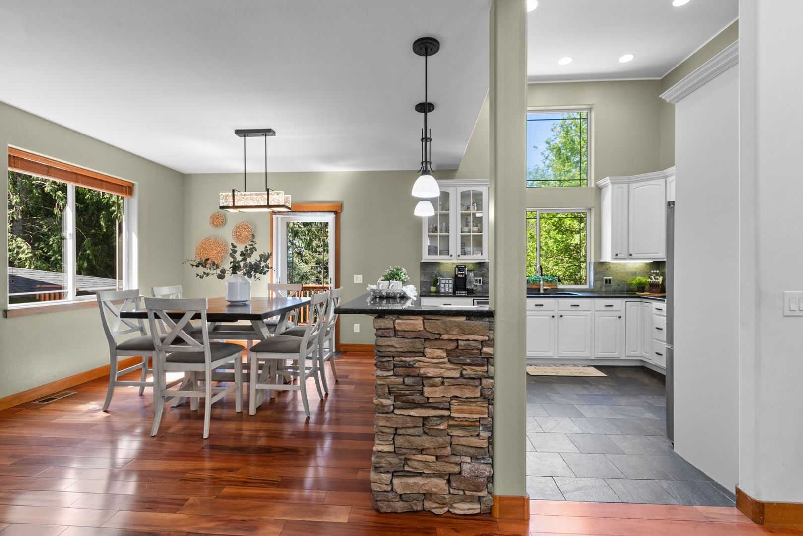 16 Sunflower Cir - Bellingham - Washington - 3 bed, 3 bath rental property