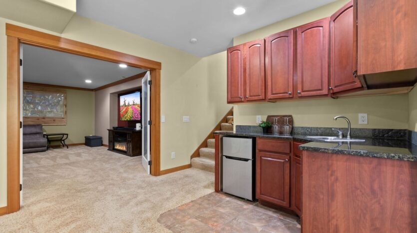 16 Sunflower Cir - Bellingham - Washington - 3 bed, 3 bath rental property