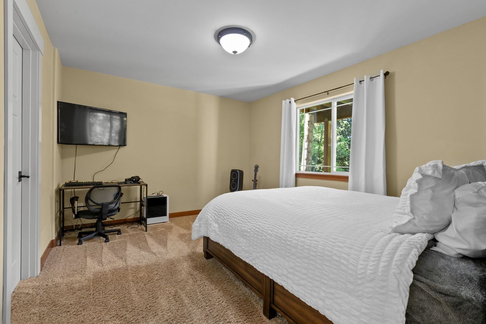 16 Sunflower Cir - Bellingham - Washington - 3 bed, 3 bath rental property