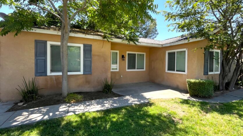 1629 Kendall Drive - San Bernardino - California - 4 bed, 3 bath rental property