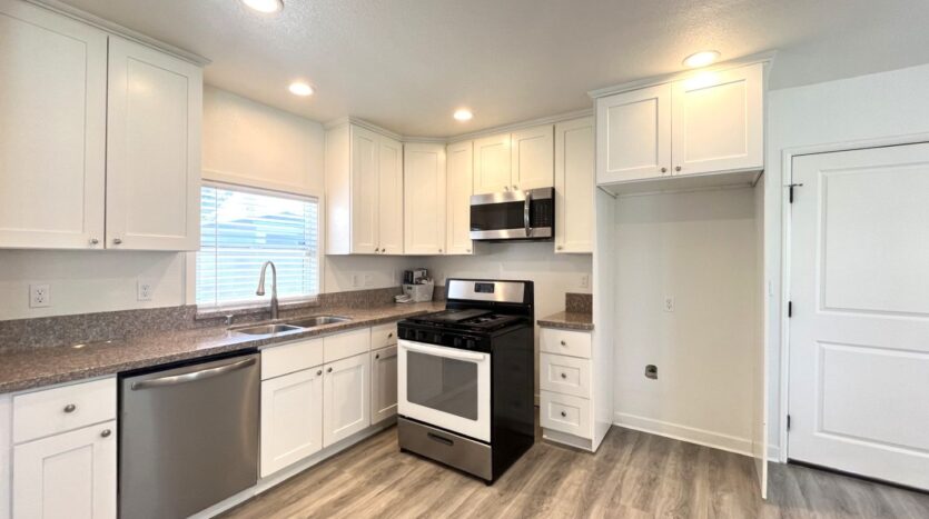 1629 Kendall Drive - San Bernardino - California - 4 bed, 3 bath rental property