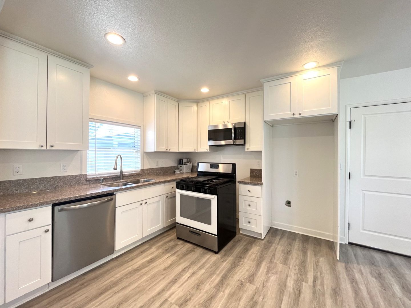 1629 Kendall Drive - San Bernardino - California - 4 bed, 3 bath rental property
