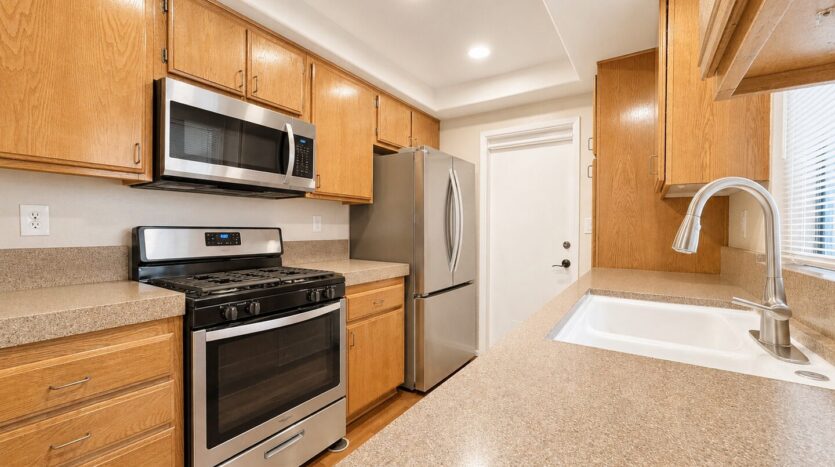 1629 Windmill Ln Unit E - Corona - California - 2 bed, 2 bath rental property
